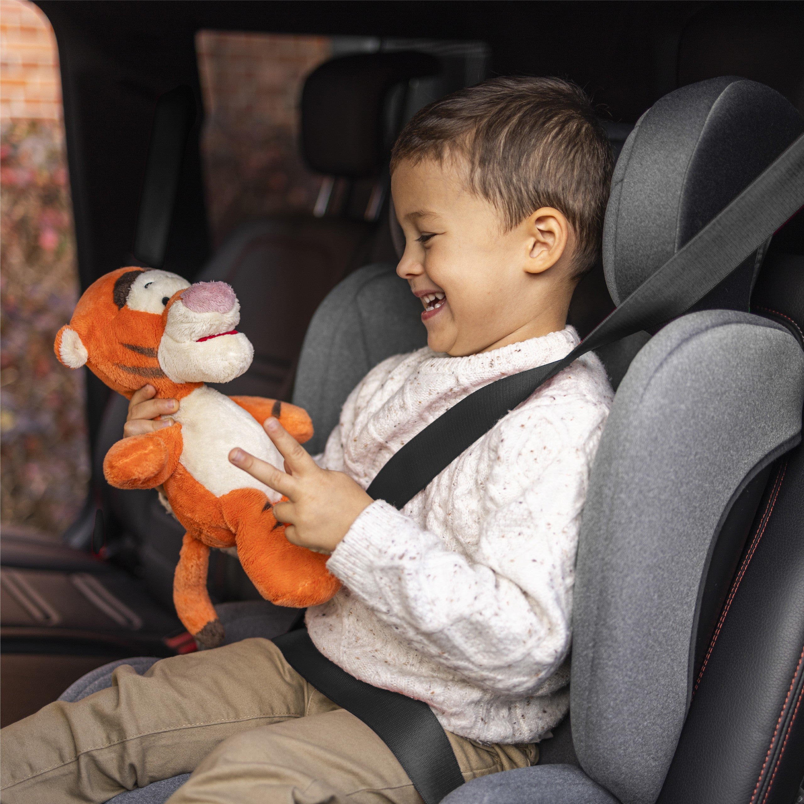 Scaun auto Tulano Joy 35 Grey ISOFIX 100-150 cm I-Size