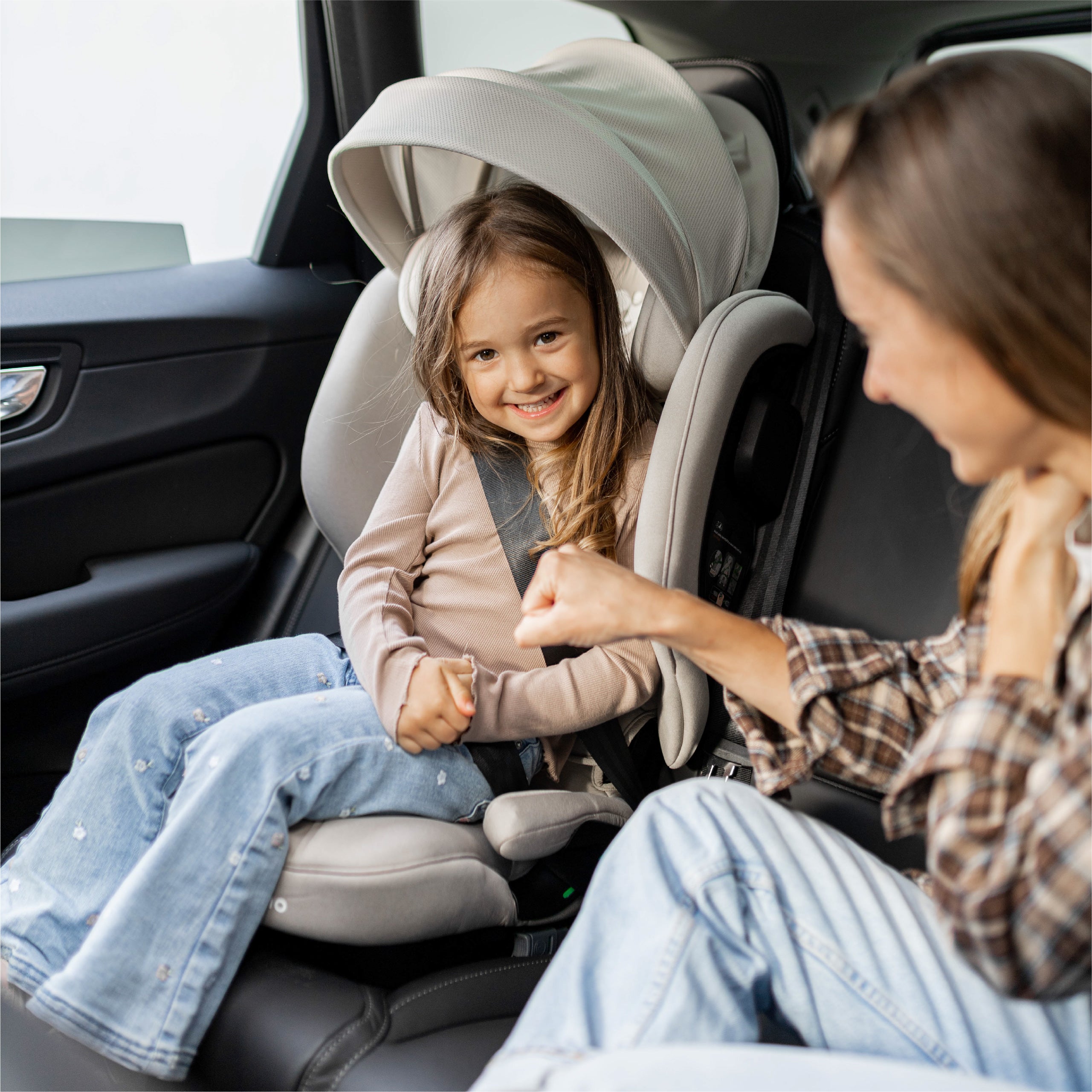 Scaun auto pentru copii cu înălțimea între 100 și 150 cm Tulano Joy 55 Beige I-Size