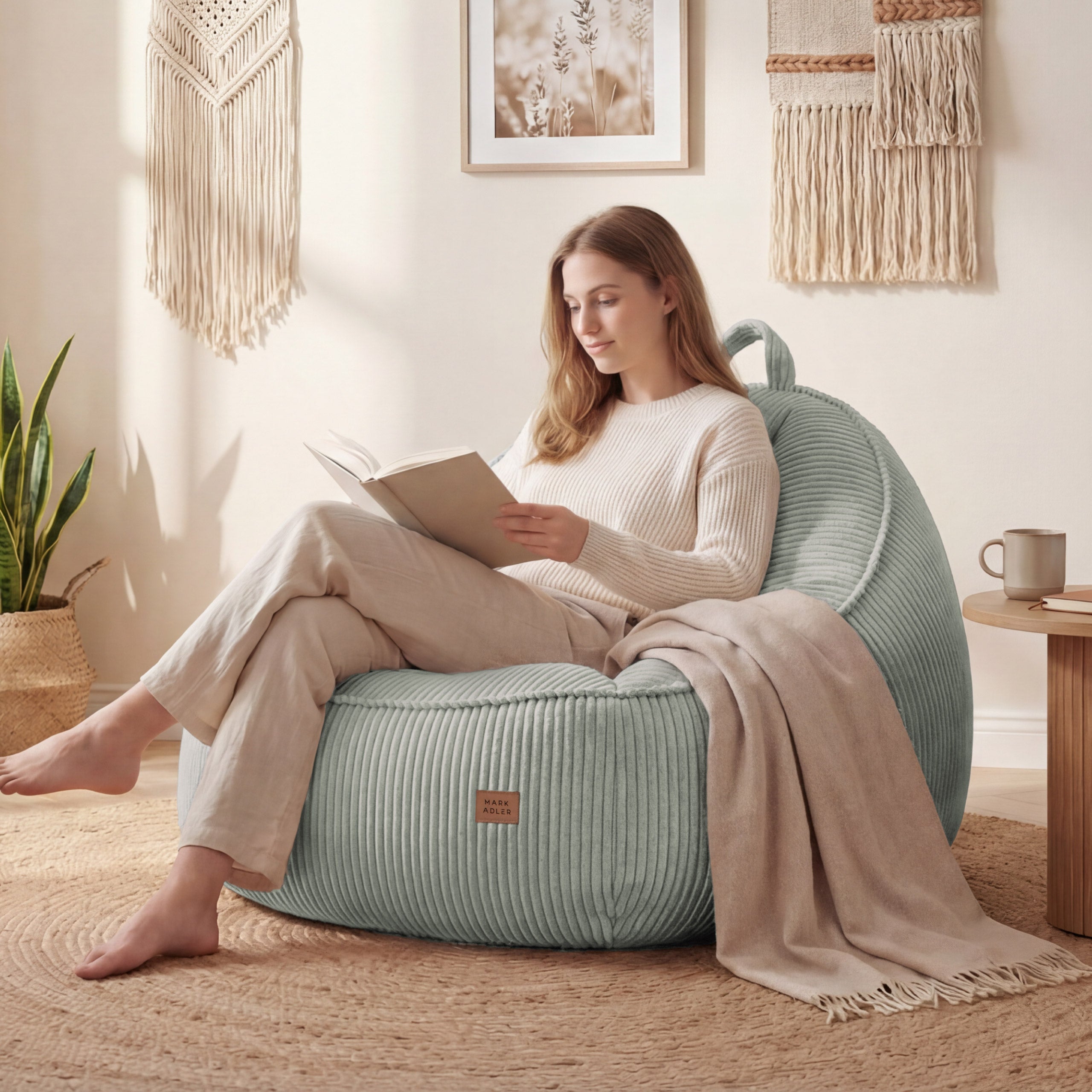 Fotoliu puf din catifea cordura cu spătar Mark Adler Comfy 4.0 Sage