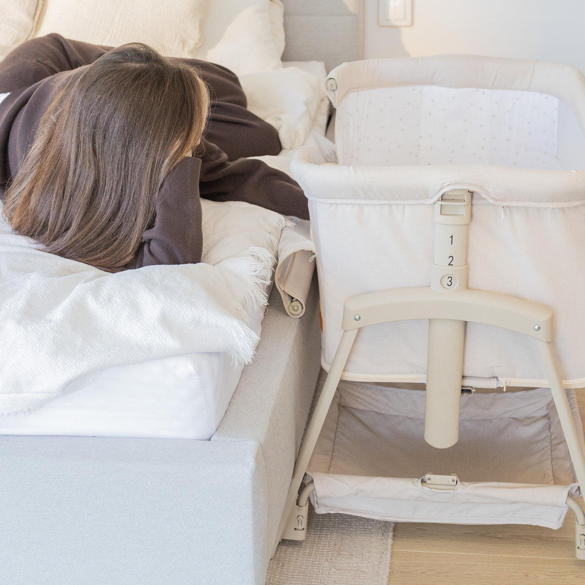 Pătuț co-sleeper și de călătorie 4în1 Tulano Dream 55 Beige
