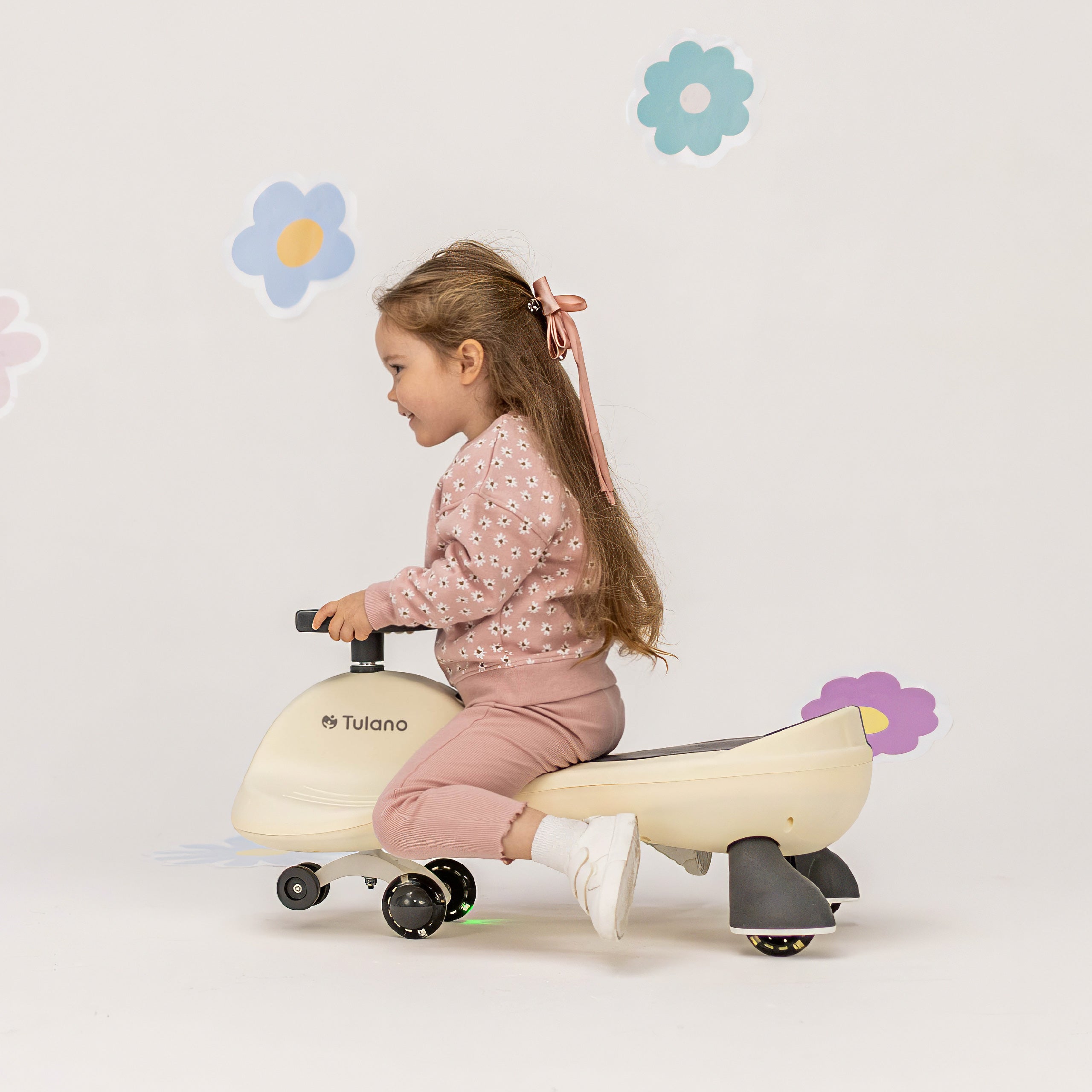 Mașinuță pentru copii cu propulsie gravitațională și LED-uri Tulano Focus 35 Beige