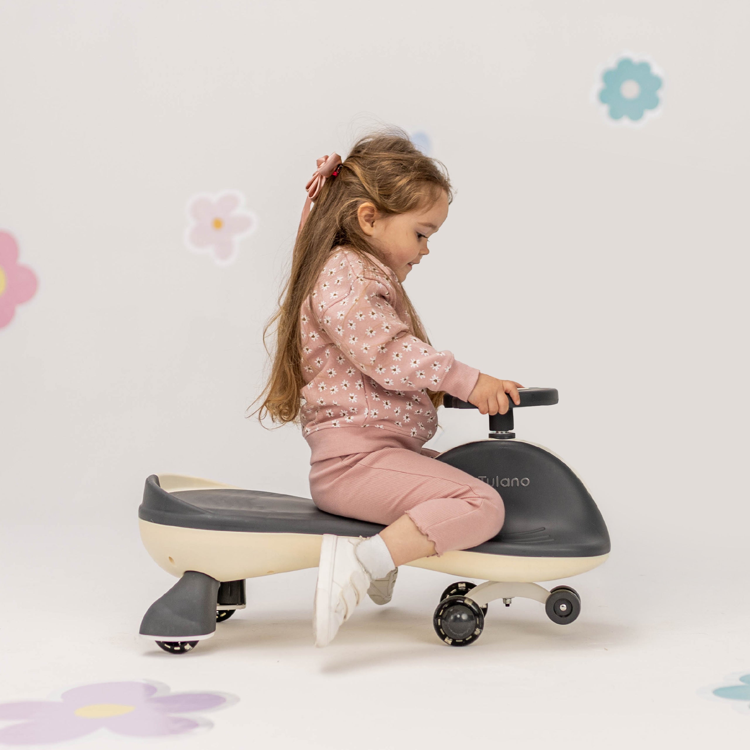 Mașinuță pentru copii cu propulsie gravitațională și LED-uri Tulano Focus 35 Beige