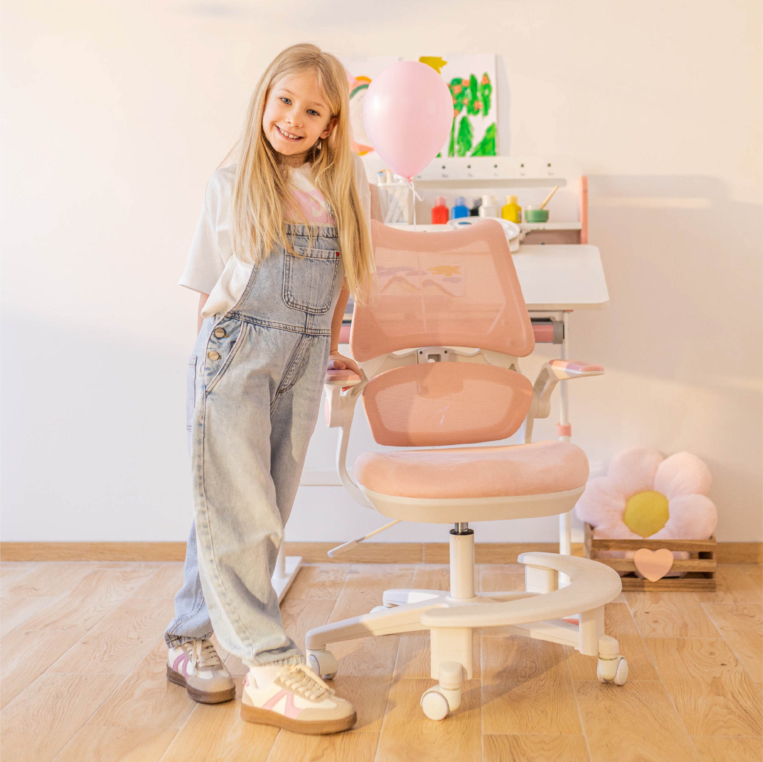 Scaun de birou pentru copii Mark Adler Junior 5.7 Pink