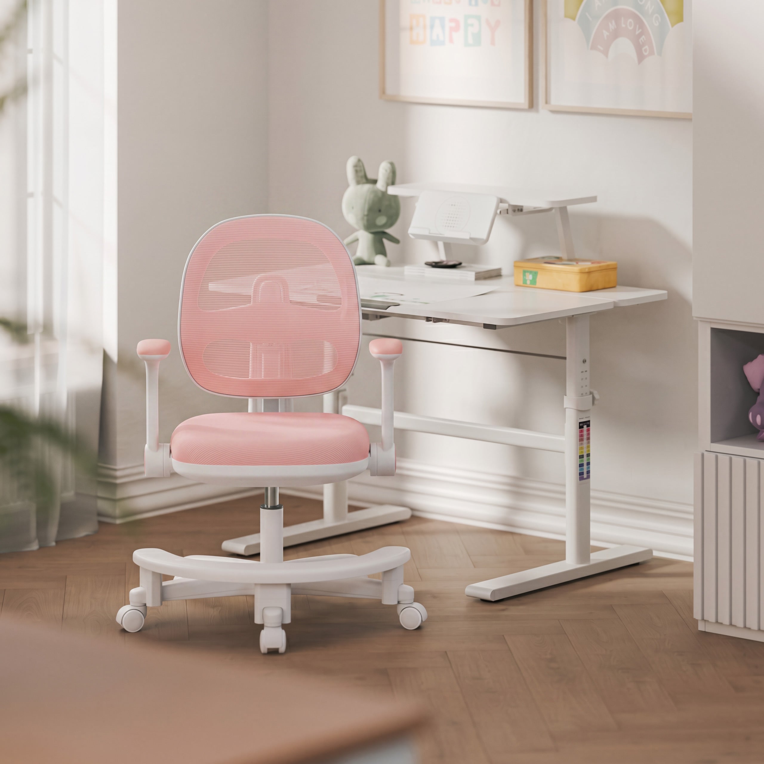 Scaun ergonomic de birou pentru copii Mark Adler Junior 3.6 Pink
