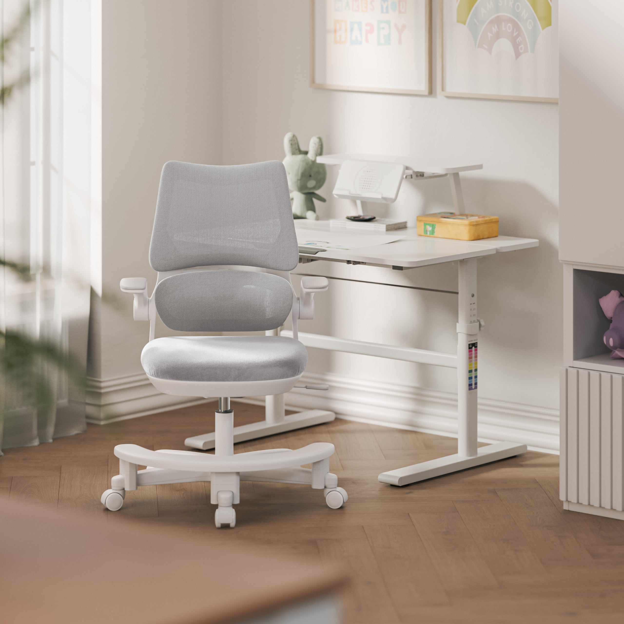 Scaun de birou pentru copii Mark Adler Junior 5.7 Grey