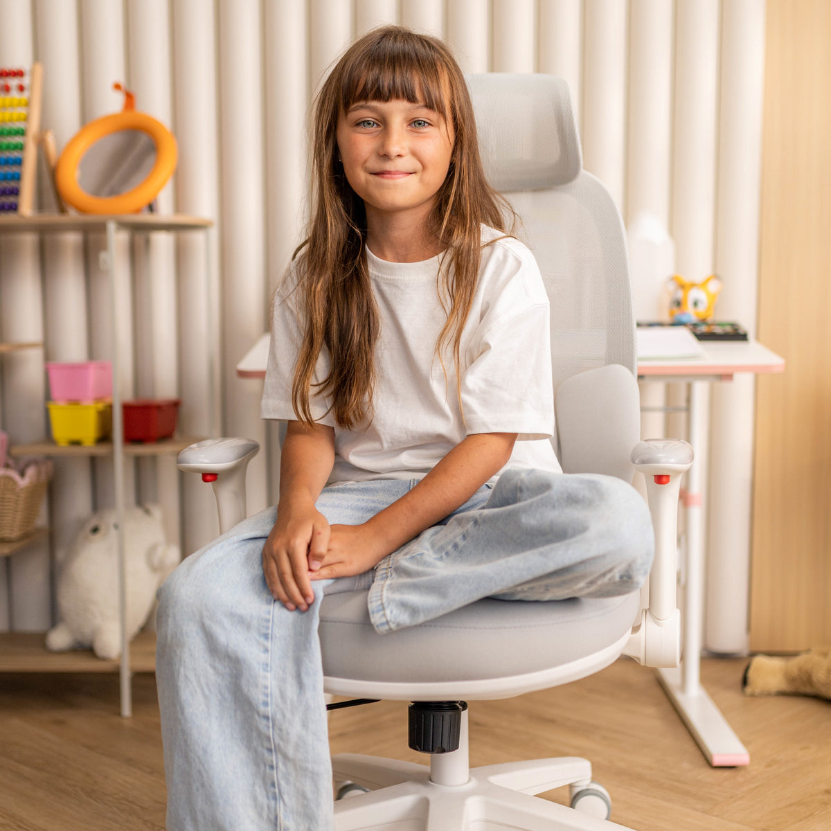 Scaun ergonomic pentru copii Mark Adler Junior 6.3 Grey